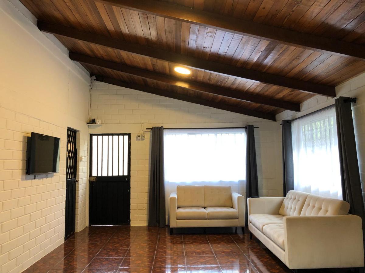 High-End Holiday Cabin - Tungurahua Hot Springs Banos  Exterior photo